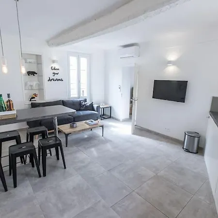 2 Pieces Balcon 4 Pers Meynadier Palais 1 Minute By Olam